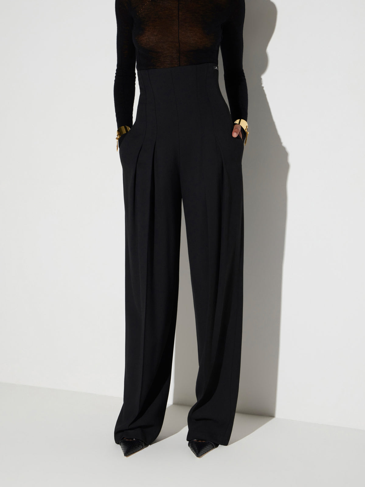Flowing gabardine trousers