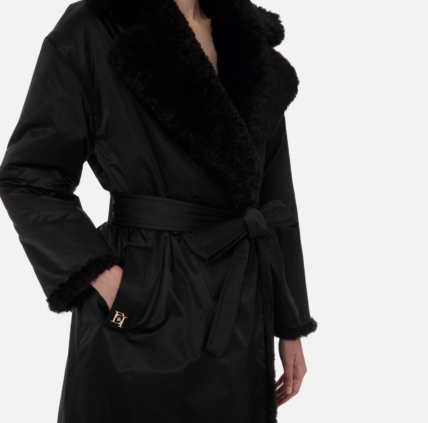 Reversible coat in satin voile and faux fur