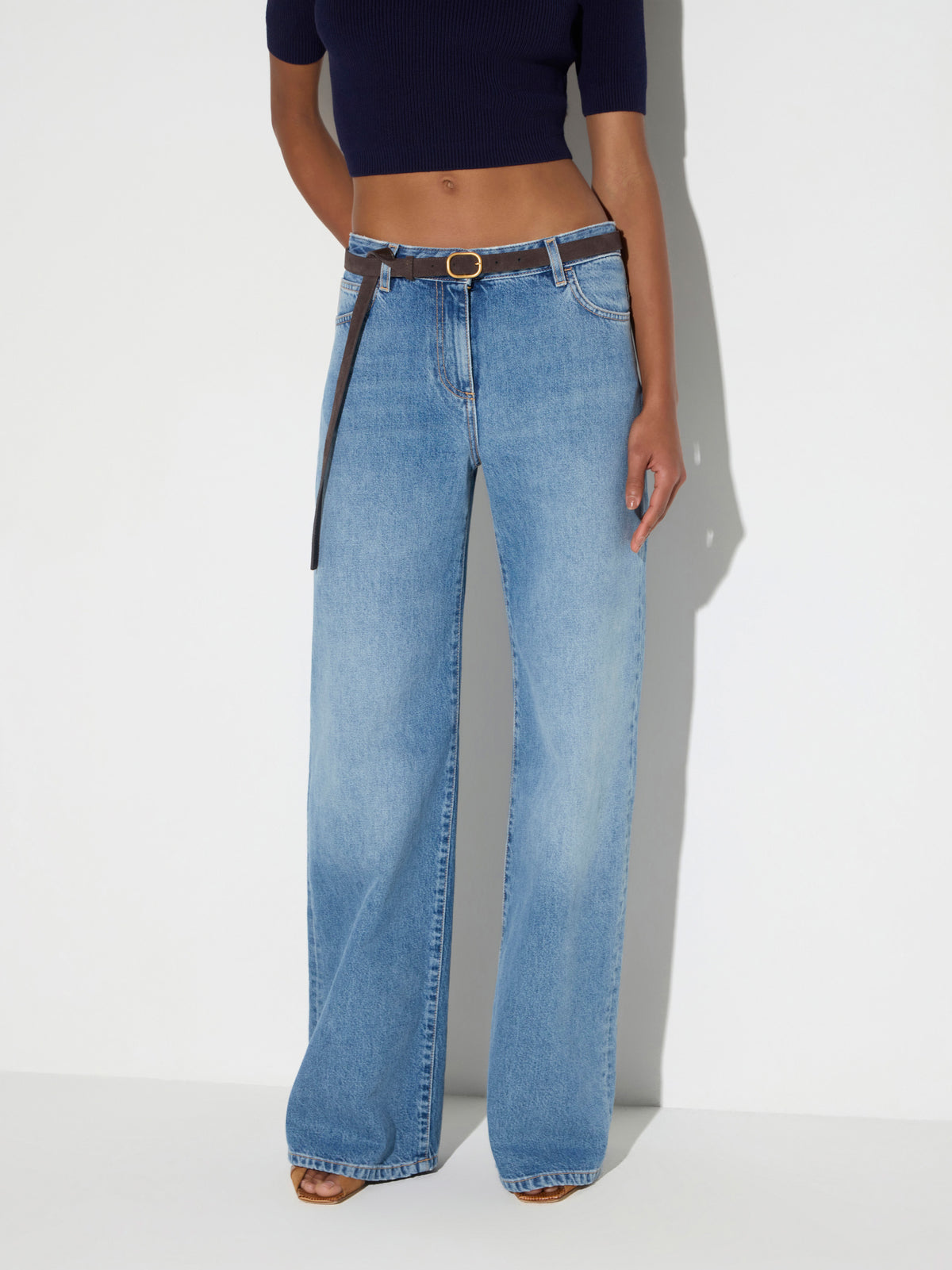 Palazzo jeans with belt