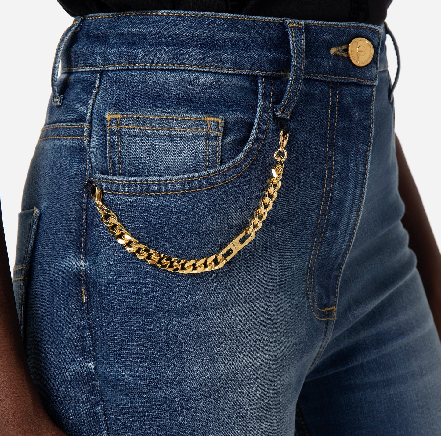 Skinny jeans with chain