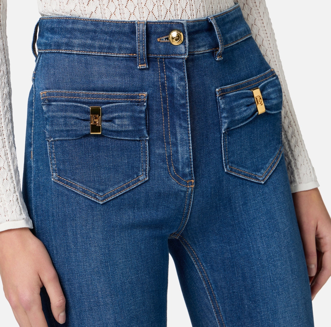 Jeans with small pockets and bow details