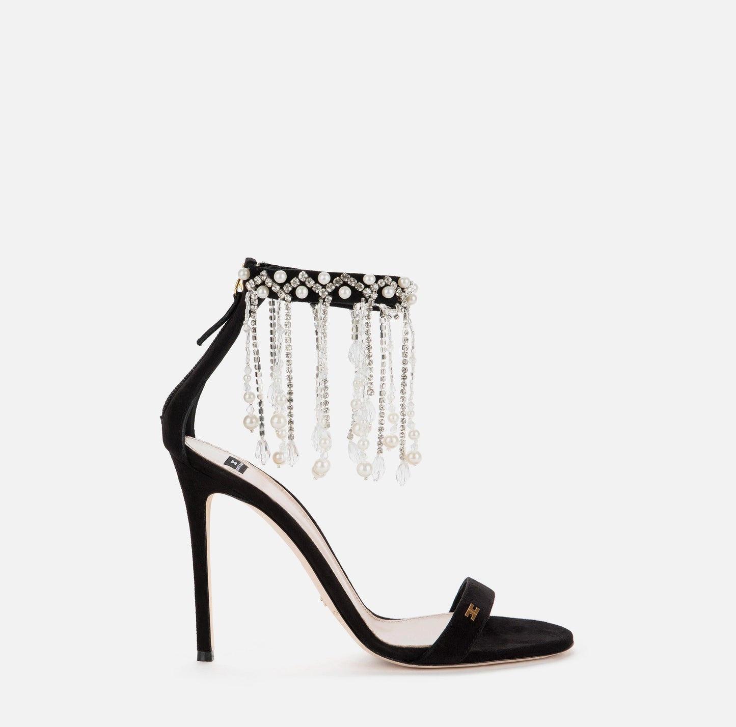 Sandal with rhinestone and pearl chain