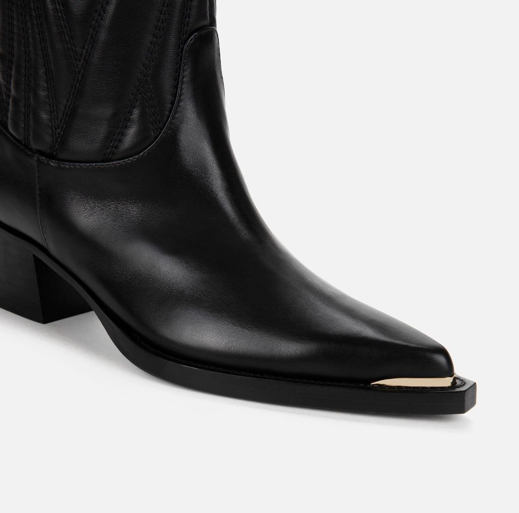 Texan boots with embroidered leg and gold toe cap | LAST PIECE: 36