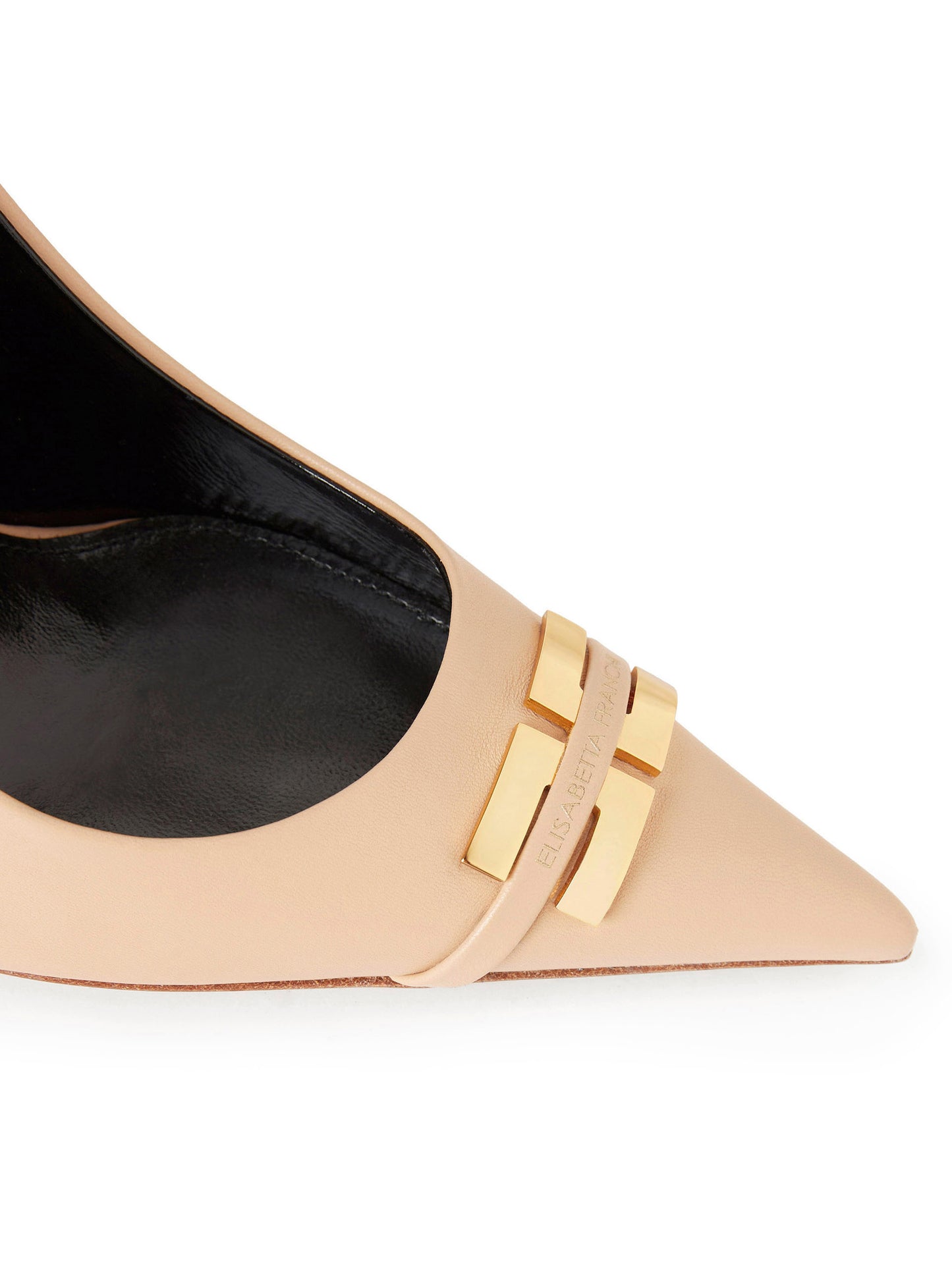 Leather pump with logo detail