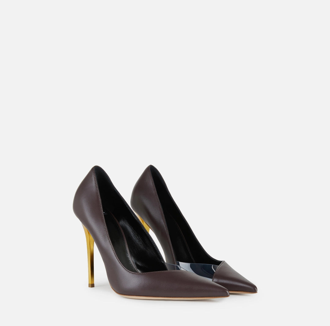 Sharp pumps with cut-out detail