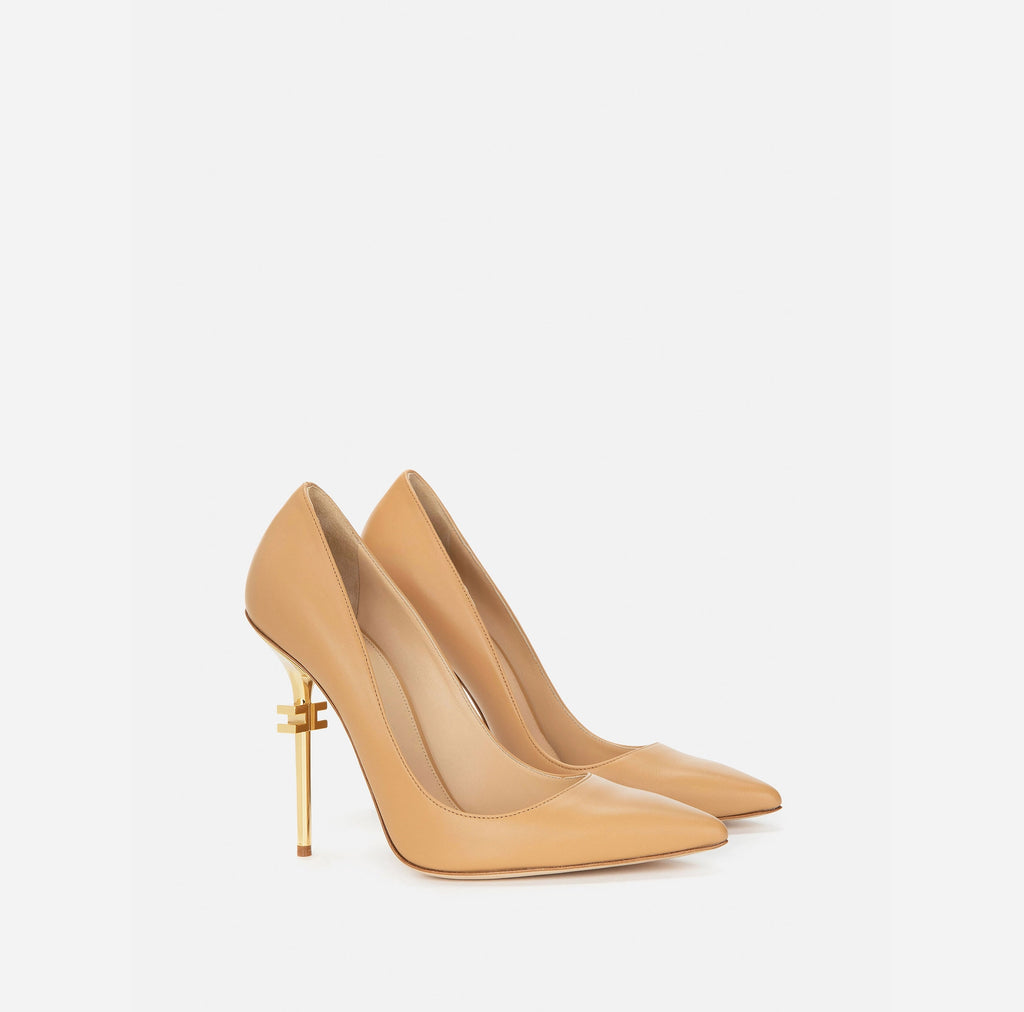 Décolleté With Branded Heel
