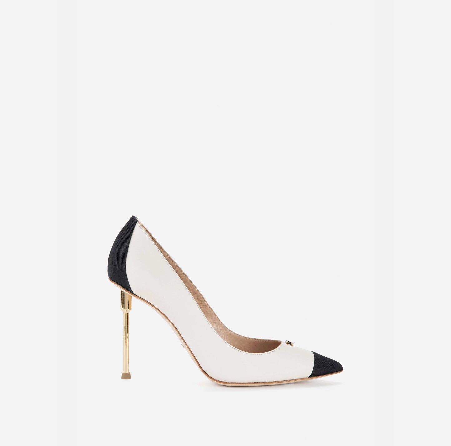 Pumps on gold plating sculptural heel