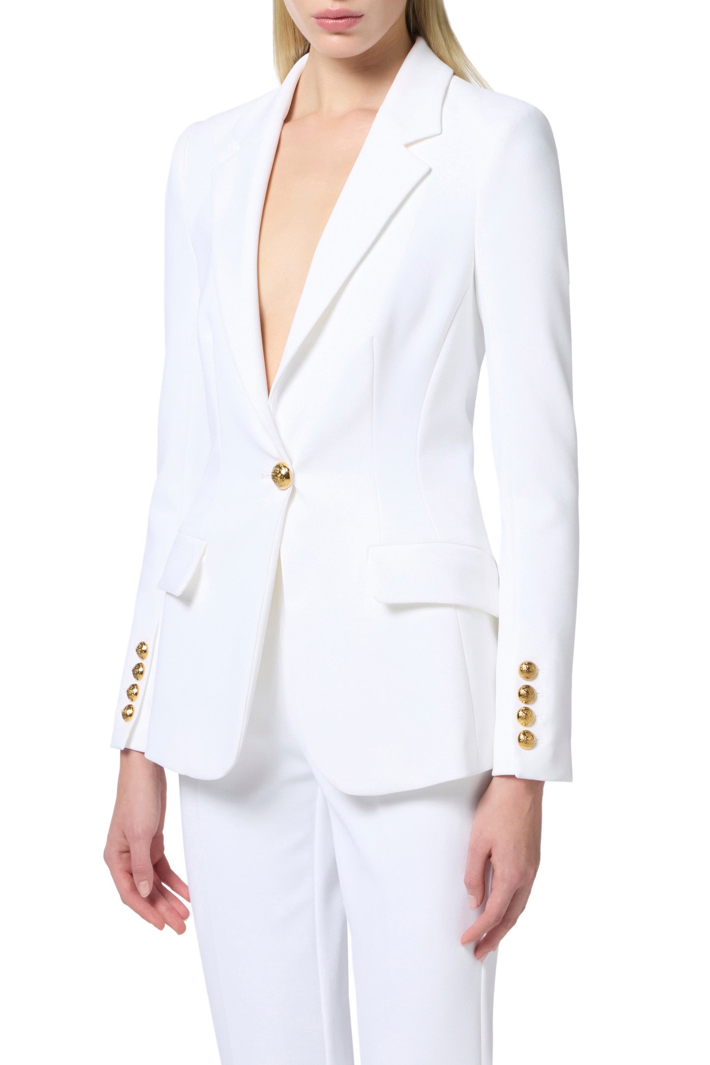 Single-breasted women’s suit in crêpe fabric